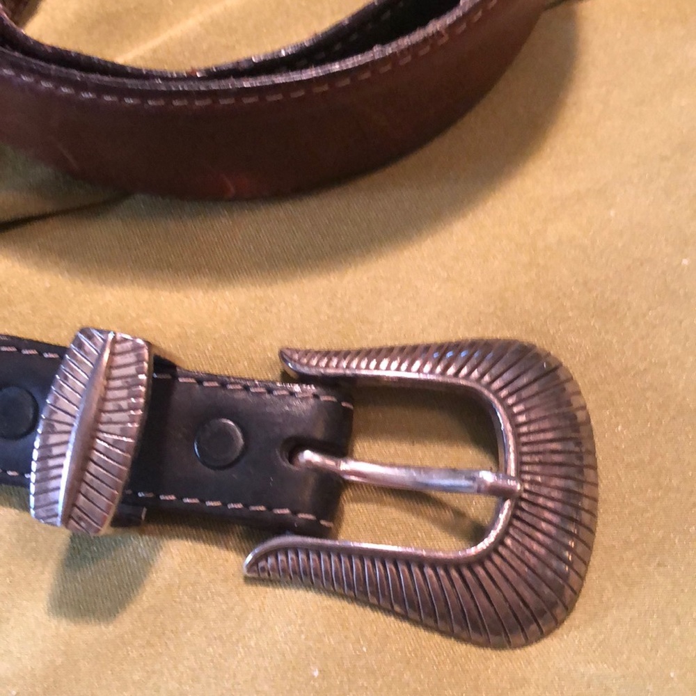 Silver Creek Collection men’s belt sz 40/silver conchos buffalo 🦬/native head